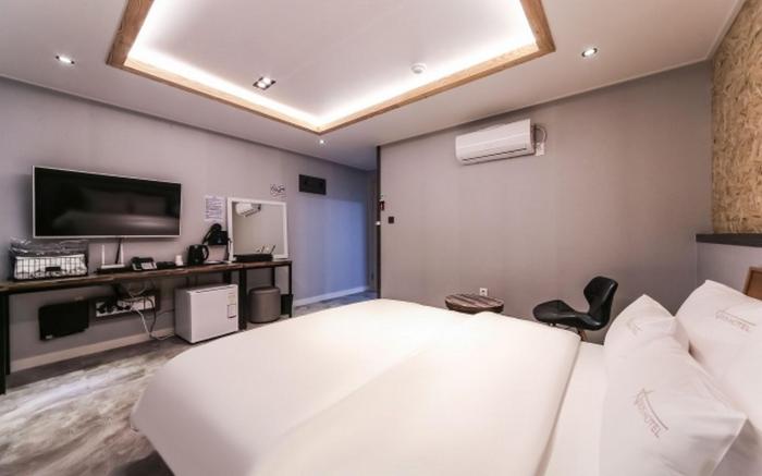 Tongyeong Adios  Hotel