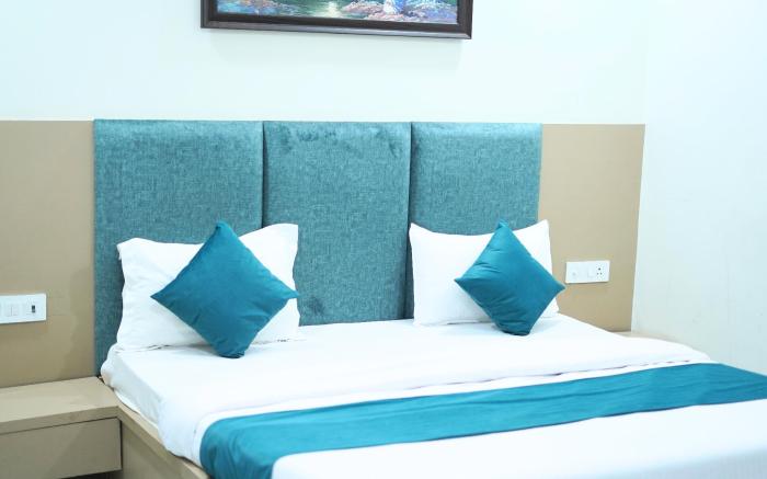 Hotel Shri Radha Sneh near  Krishna Janmbhoomi