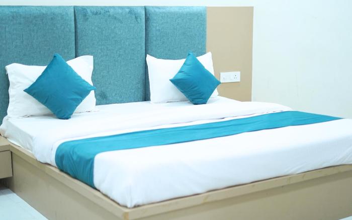 Hotel Shri Radha Sneh near  Krishna Janmbhoomi