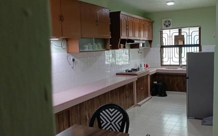 Newly Renovated Terrace House