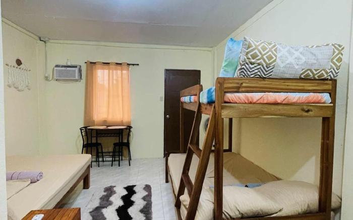 La Casitas HomeStay - High-Five Room