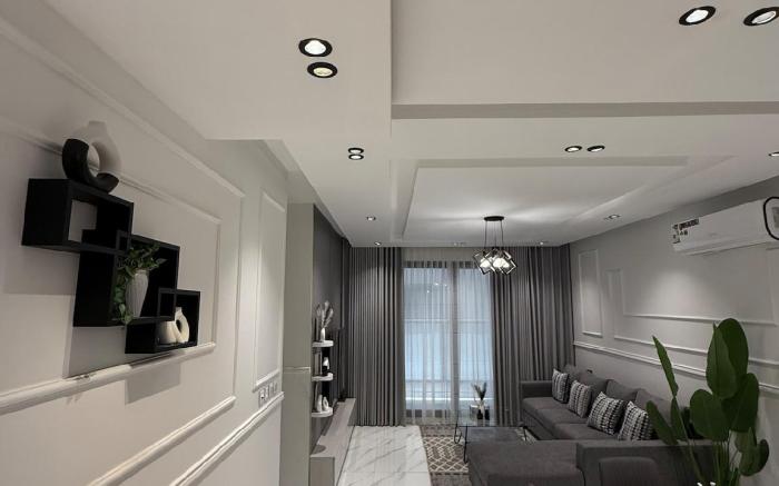 شقة مميزه بجوار كورنيش الراكه 