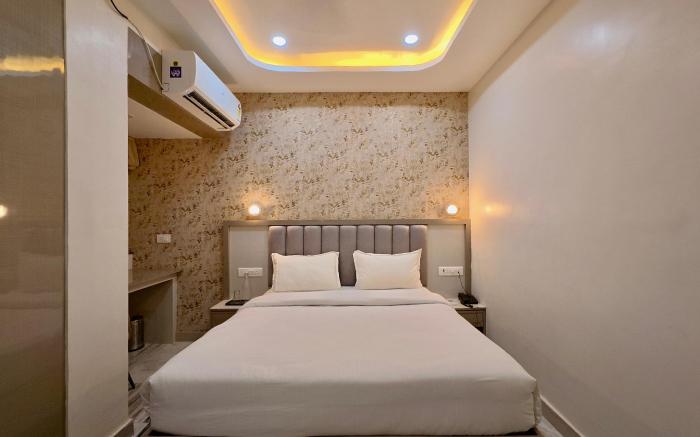 Hotel Ravindraya Residency