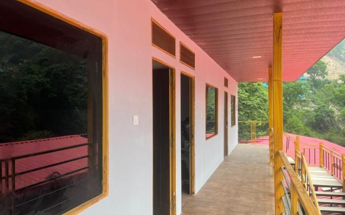 New Mandakini River Resort