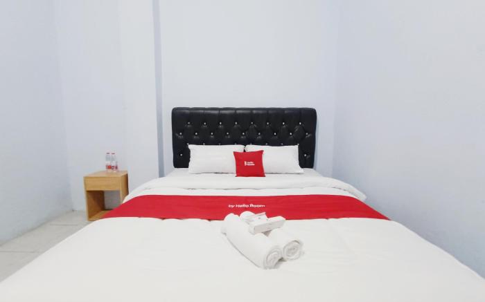 Guest House AA Syariah by Hello Room
