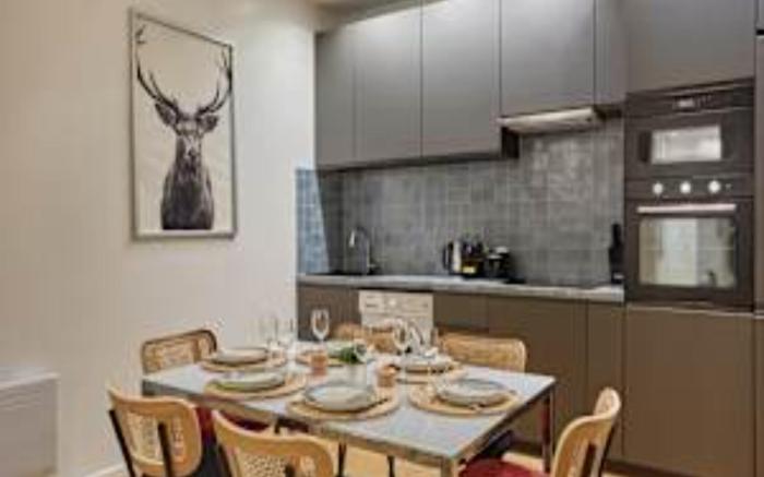 Modern Apartment Center of Paris