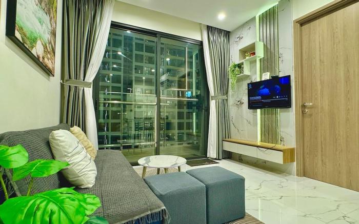 Two-Bedroom Luxury Vincom 50m