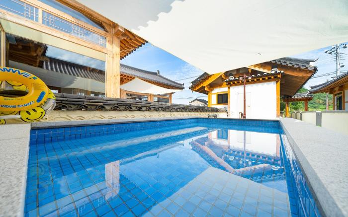 Hanok Stay Cheonwon Maeul