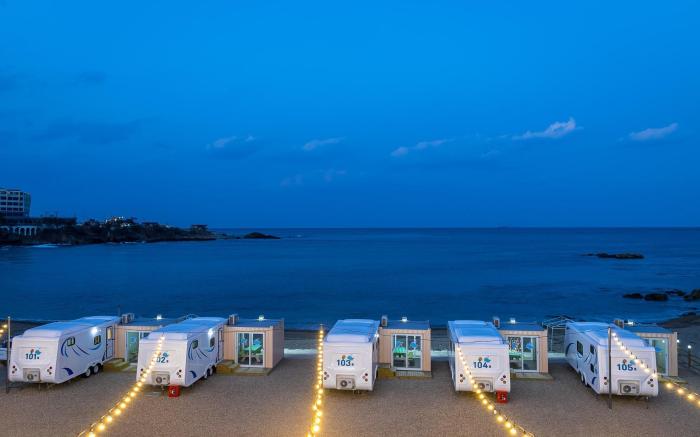 Homigot Whale Village Caravan Pension