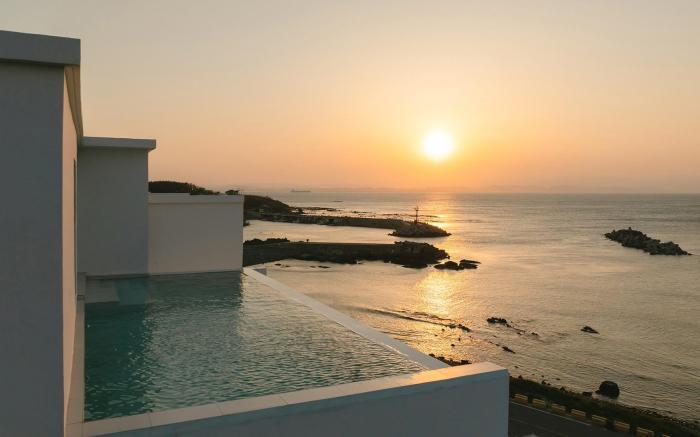 Coral Tree Pool Villa