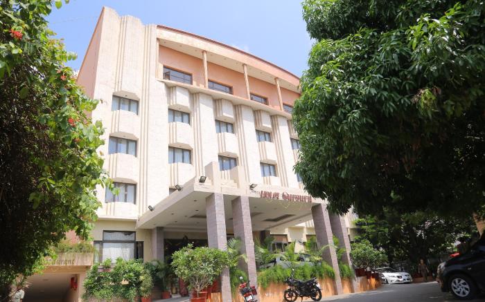 Hotel Surguru