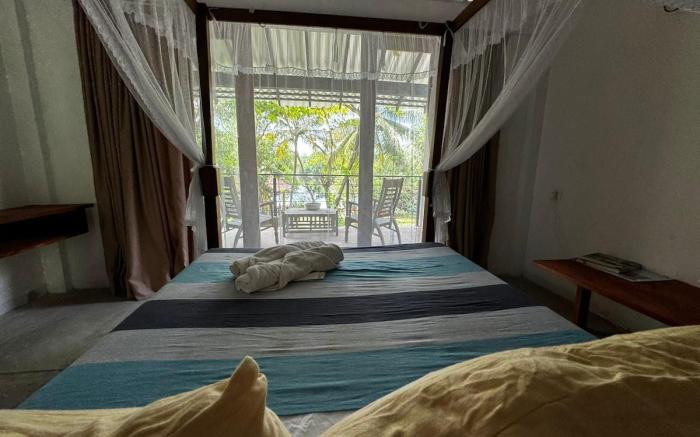 The Cinnamon Cottage Lake view room