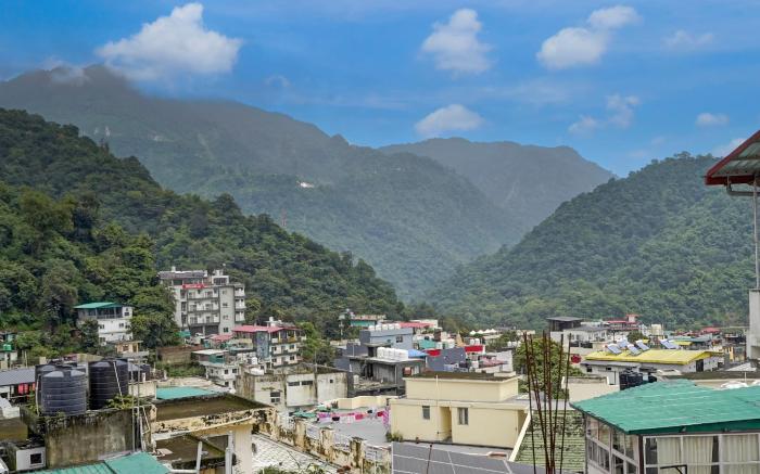 SPOT ON Hotel Manohar