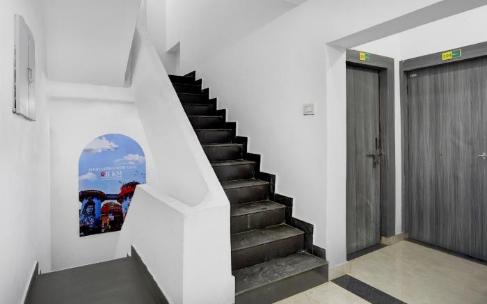 SPOT ON Hotel Stayour Inn