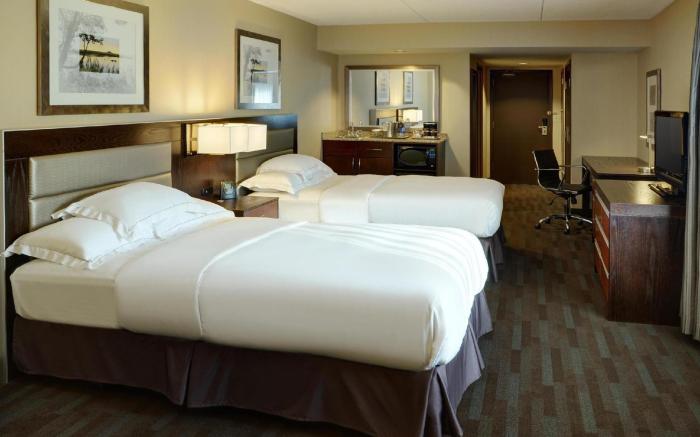 Hilton Winnipeg Airport Suites