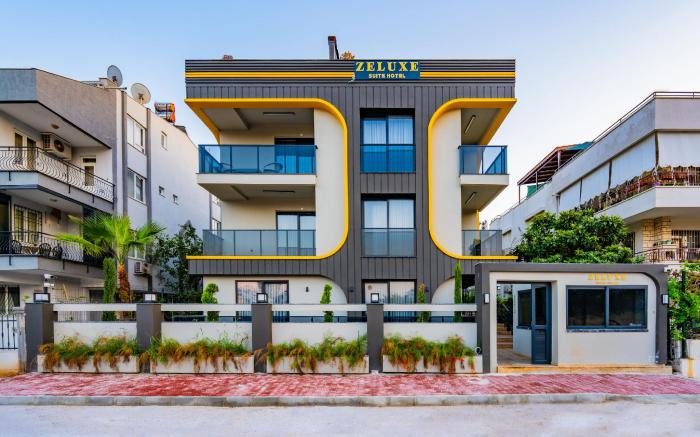 Zeluxe Suite Hotel