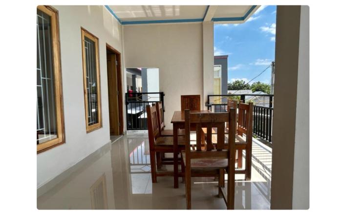 FOUR-G Home Stay & Komodo Tour