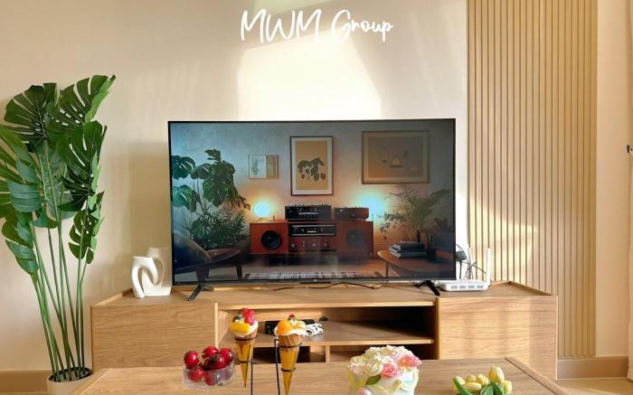 Meldrum Heights | Muji Creamy House| Walks to CIQ