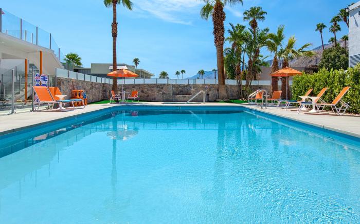 The Twist Palm Springs