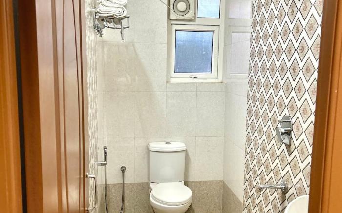 Stylish tidy stay  (baga beach 1km)