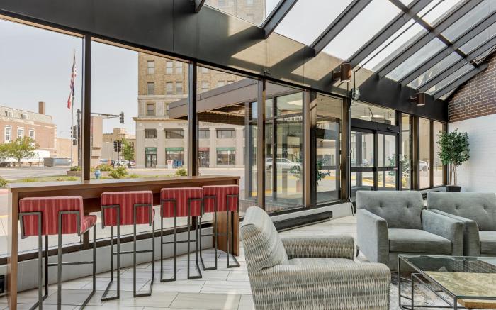 Executive Residency by Best Western Waterloo & Cedar Falls