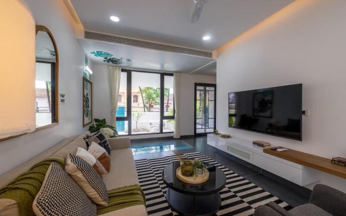 SaffronStays Rio: 4BR pool villa, Nerul Goa