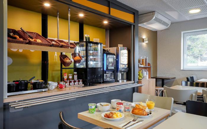 B&B HOTEL Aix-en-Provence Pont de l'Arc