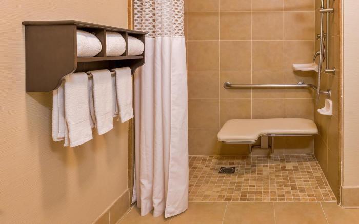 Spark by Hilton Bakersfield Central