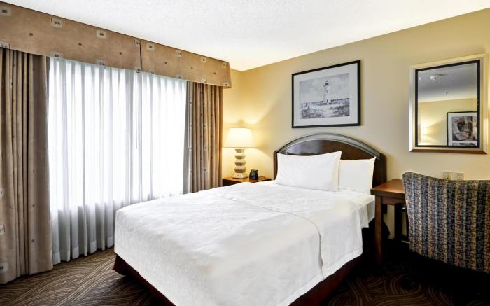 Homewood Suites By Hilton Oakland Waterfront Hotel