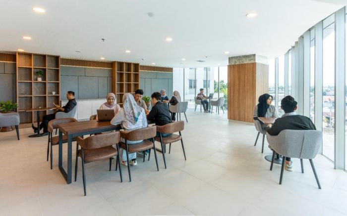 UNIVERSITY HOTEL UMY