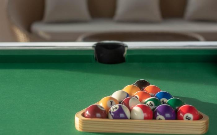 Little City Cabin with A VIEW