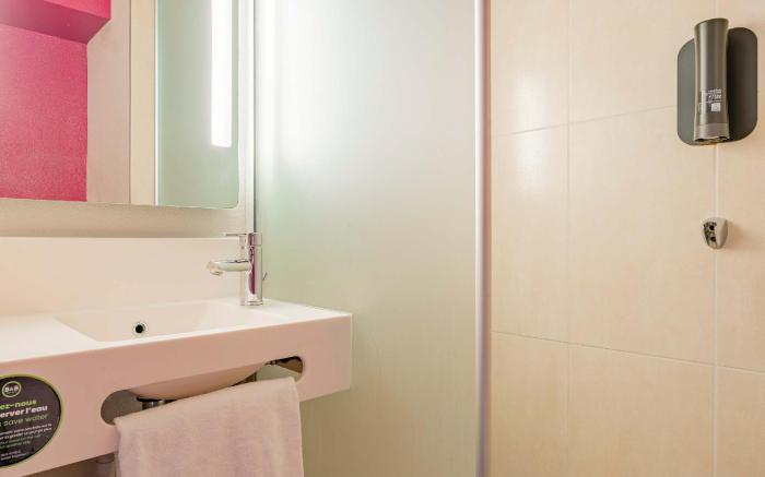 B&B HOTEL Lens Musee Du Louvre