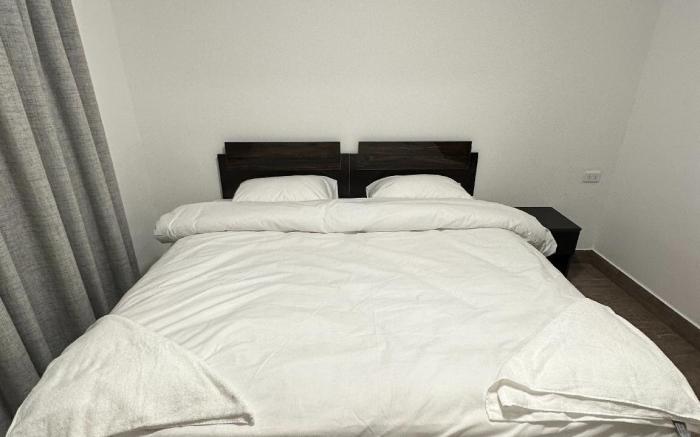 central apartment for rent 22