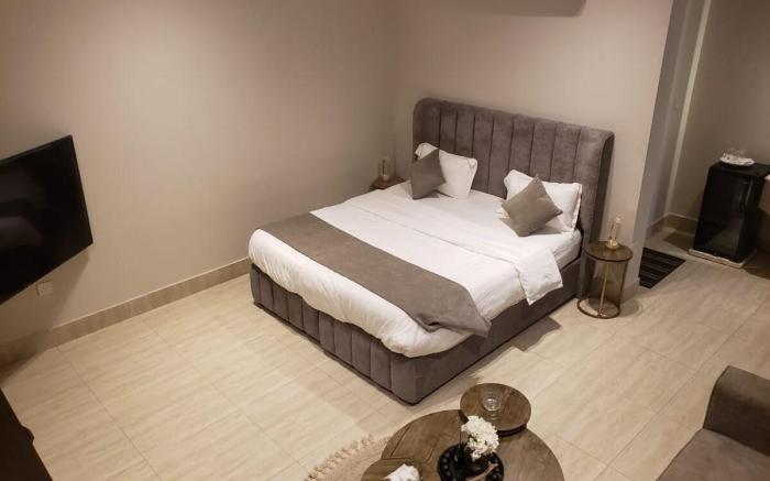 Diyar Studio Cozy  w/Swimming Pool -Al Hamra-107 B