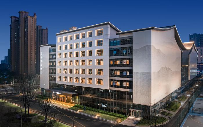 Changshu Yushan Wanda Plaza Crystal Orange Hotel