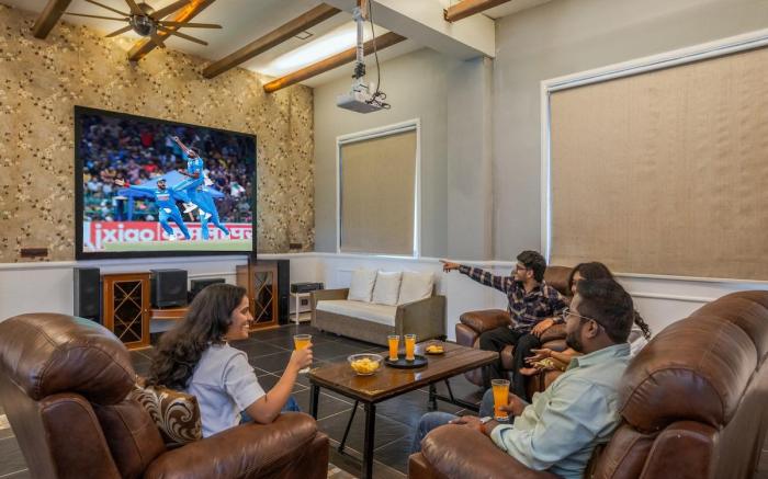 SaffronStays Cowboy Valley-View 7BHK Luxury Escape