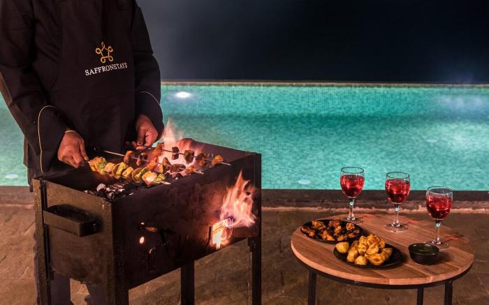 SaffronStays A Vantage -5BHK Stunning Valley Views