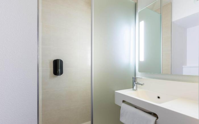 B&B HOTEL Lille Roubaix Campus Gare