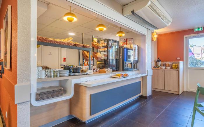 B&B HOTEL Aix-en-Provence Meyreuil Sainte-Victoire