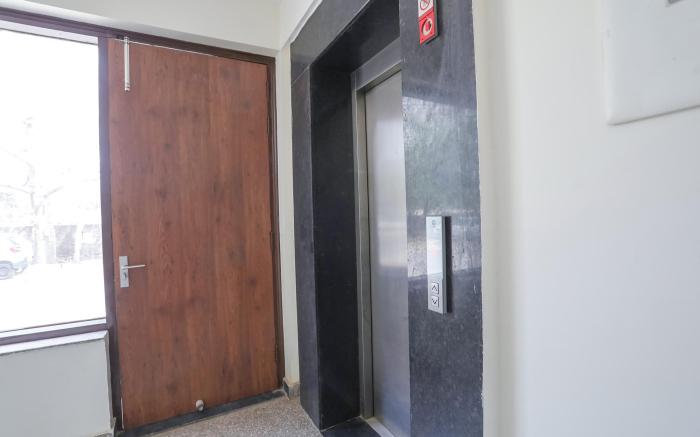 FabHotel Star Corporate Suite I