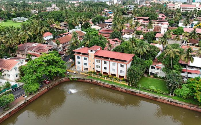 Coastal Pearl Hotel Miramar Lakeview