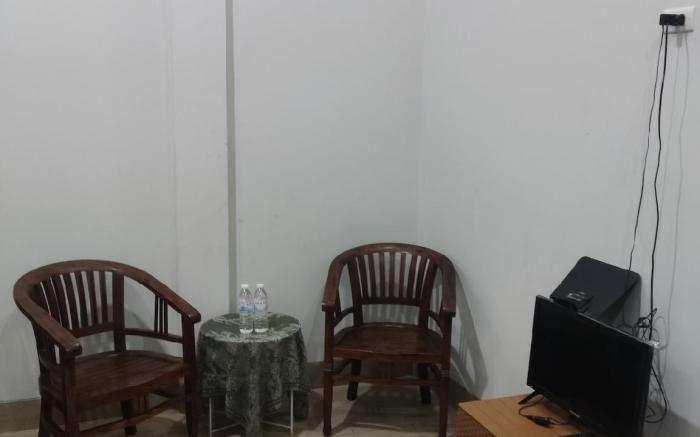 Guesthouse Right in front of uin, near the Toll.