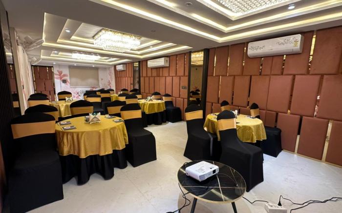 Zip By Spree Hotels R Group