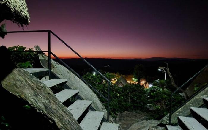 Baansuandoichaang บ้านสวนดอยช้างห้องแม้ว