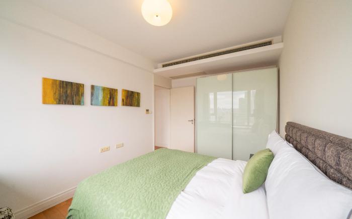 Tyms Elegant 3 Bedroom 2 Bath Close to Metro 