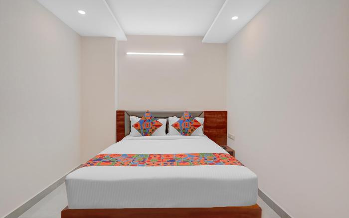 FabHotel Sai Palace - Jnana Ganga Nagar