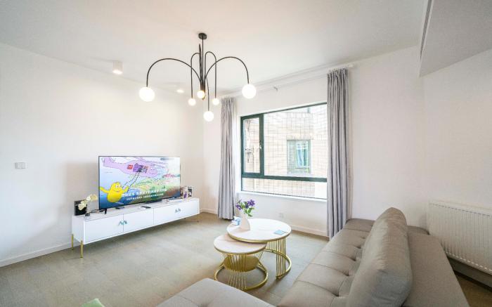 Tyms Stylish 4BR 2BA Suite Novel Garden Xujiahui