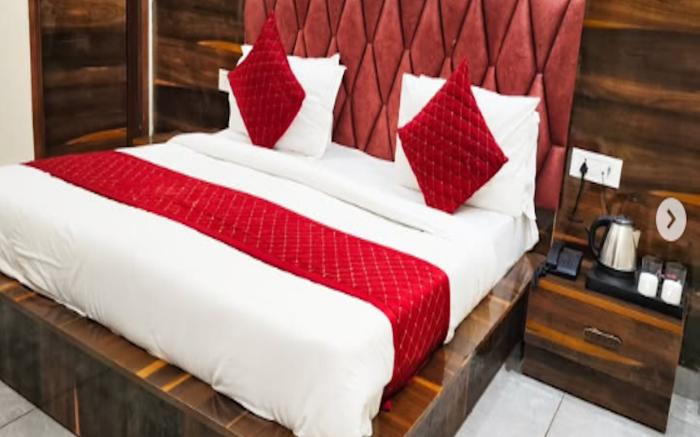 Hotel Baba's Inn - Pitampura