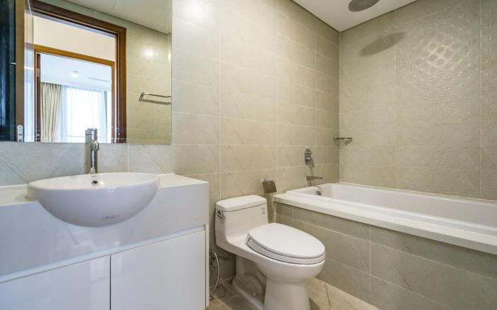 Cozy 1BED  at Landmark Plus Bitexco City View