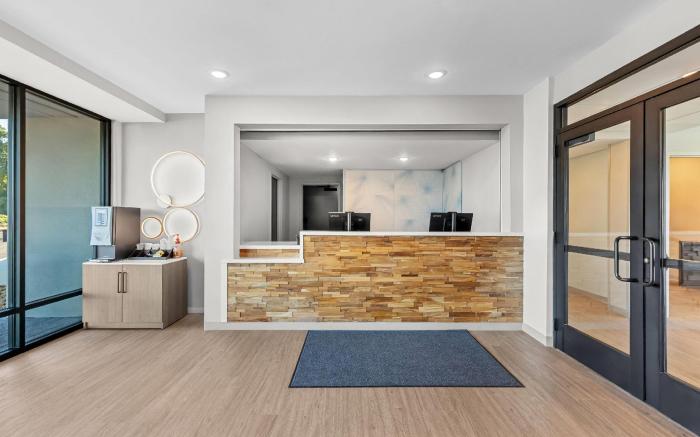 Echo Suites Extended Stay by Wyndham Atlanta-Conyers